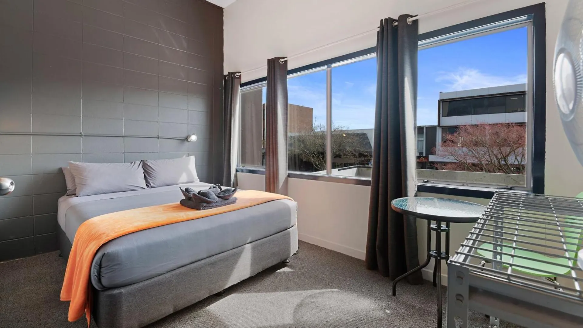 Rock Solid Backpackers Rotorua