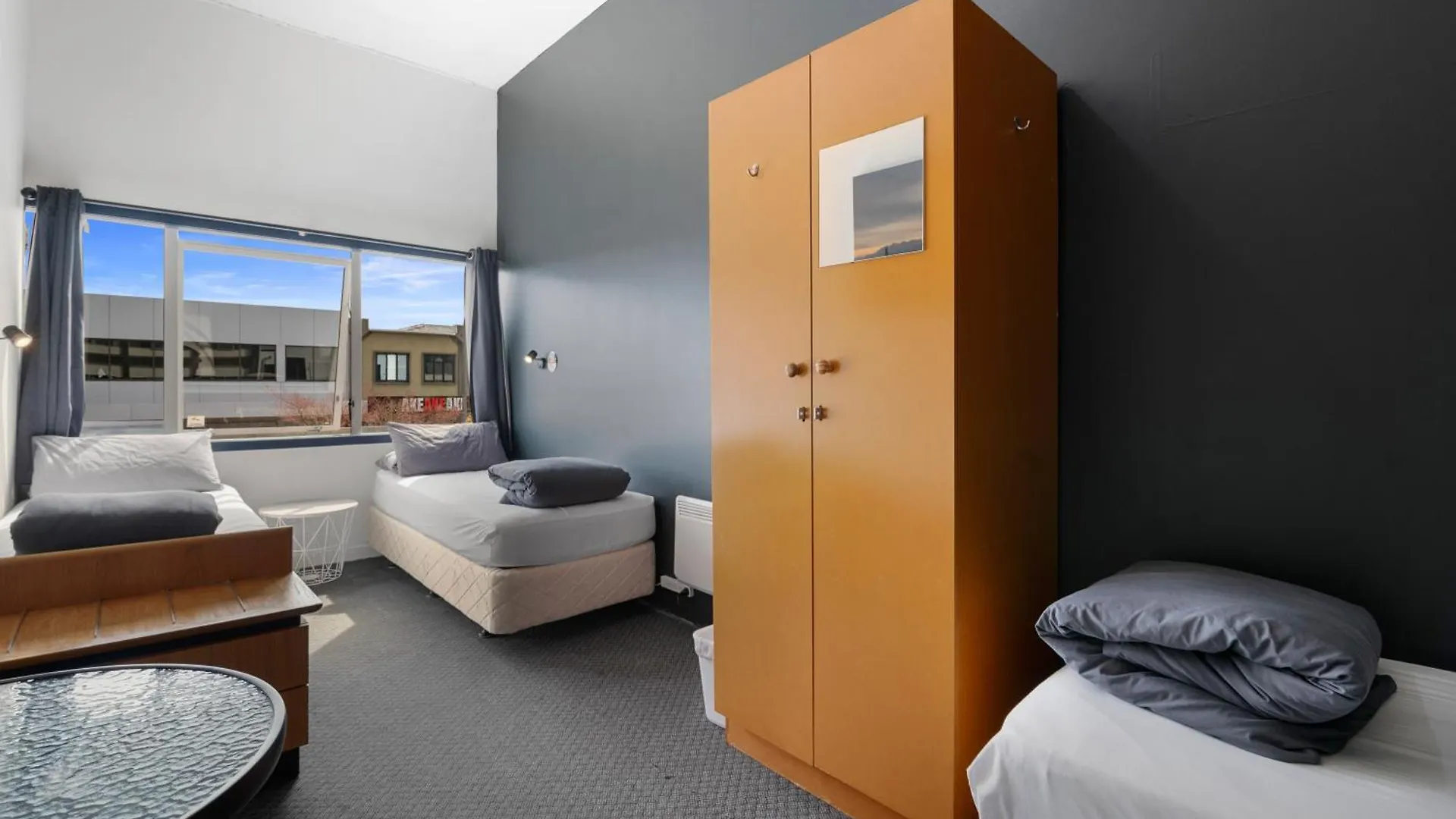 Hostel Rock Solid Backpackers Rotorua New Zealand