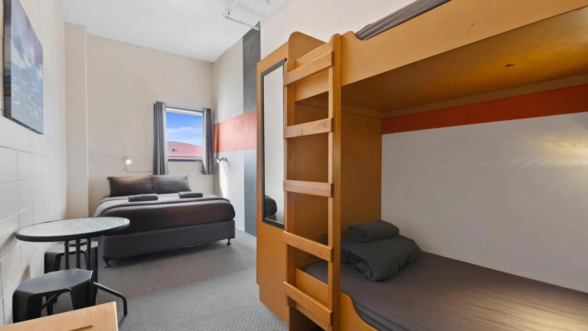 Rock Solid Backpackers Rotorua Hostel