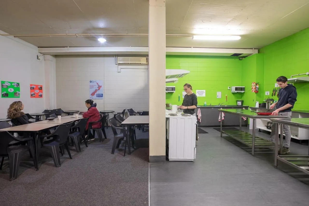 Hostel Rock Solid Backpackers Rotorua