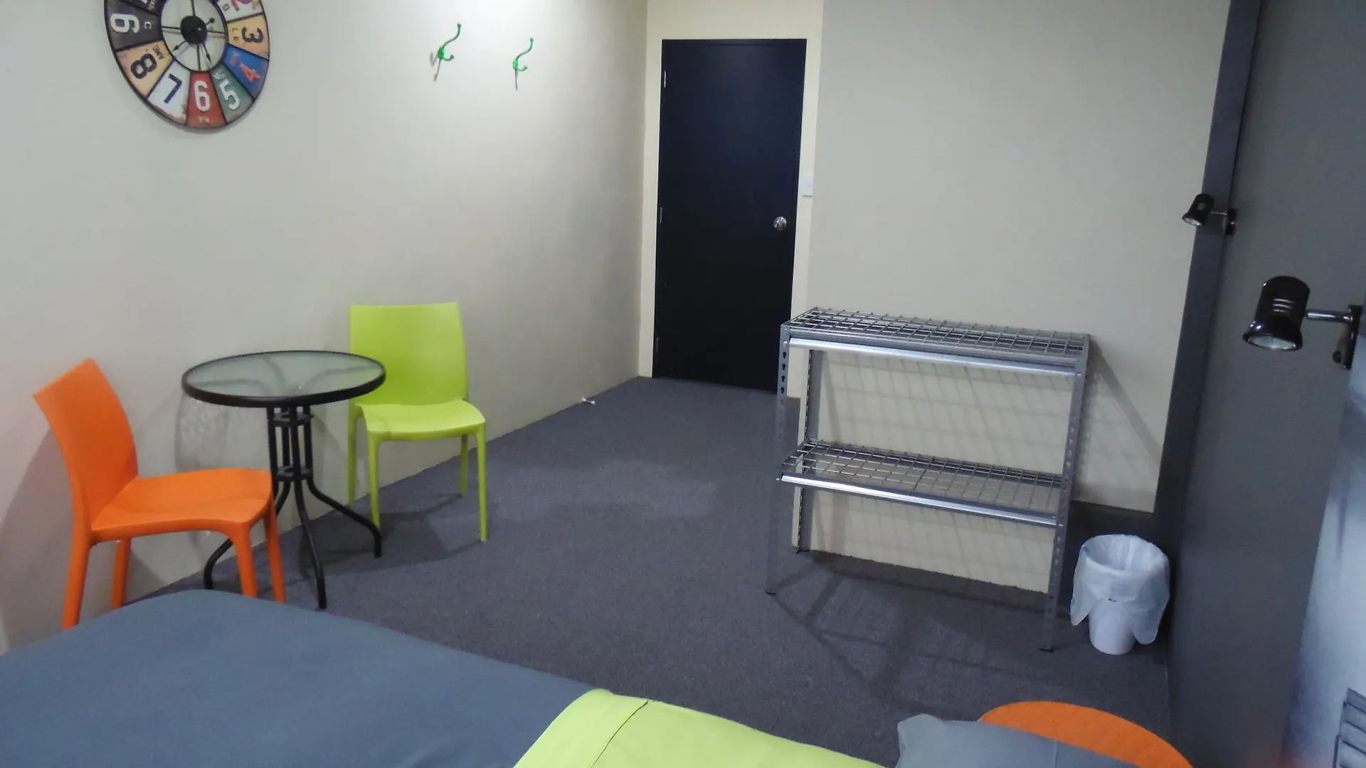 Hostel Rock Solid Backpackers Rotorua New Zealand